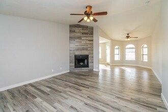 17043 E El Pueblo Blvd in Fountain Hills, AZ - Foto de edificio - Building Photo