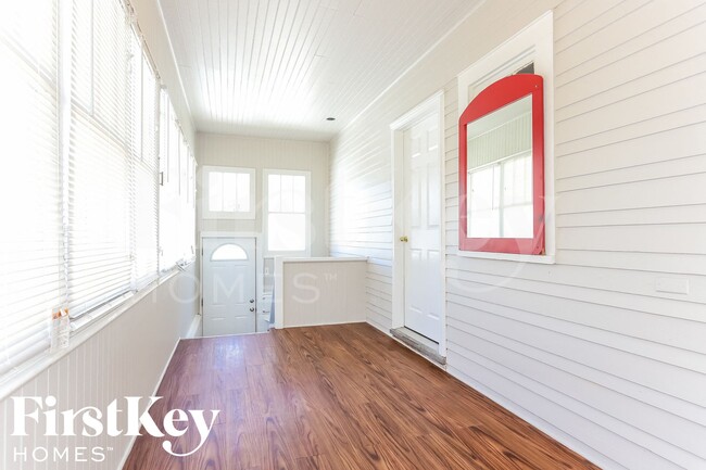 1306 Brookside Ave in Waukegan, IL - Building Photo - Building Photo