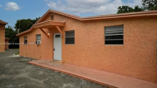 2378 NW 60th St in Miami, FL - Building Photo - Building Photo