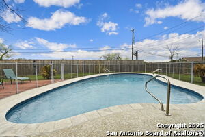 116 S Gardenview Dr in San Antonio, TX - Building Photo - Building Photo