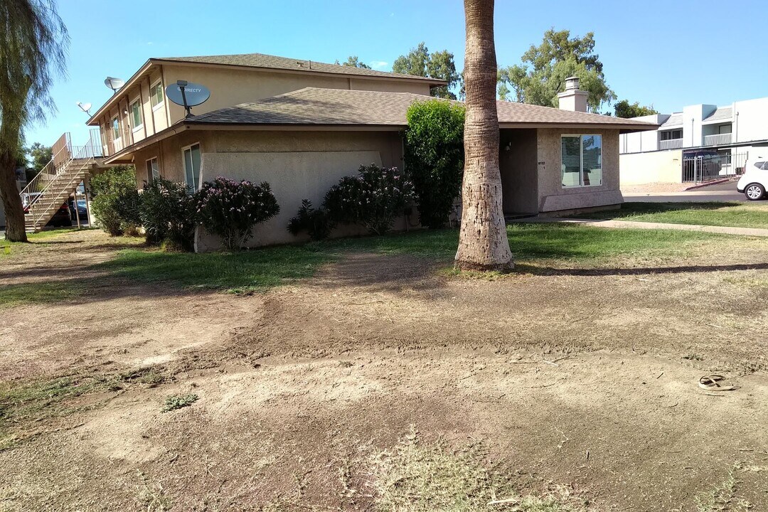 8122 N 33rd Ave in Phoenix, AZ - Building Photo