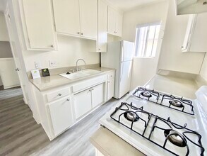 1827 Butler Ave, Unit 7 in Los Angeles, CA - Building Photo - Building Photo