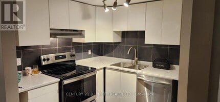 1 Masters Ln in Wasaga Beach, ON - Building Photo - Building Photo