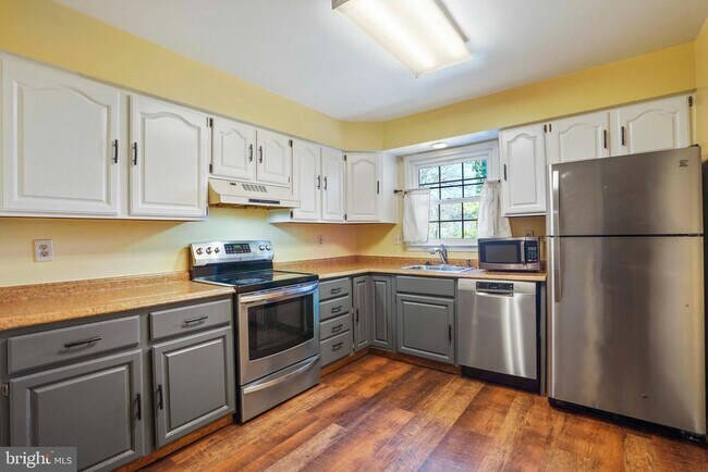 11322 Baritone Ct in Silver Spring, MD - Building Photo - Building Photo