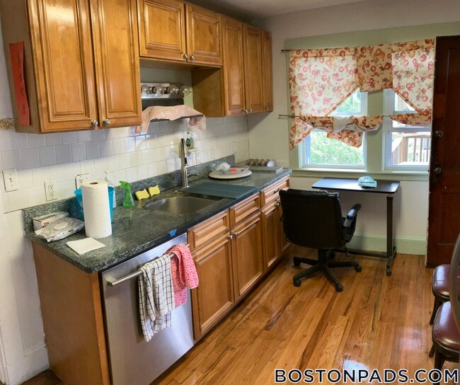 25 Colborne Rd in Boston, MA - Building Photo - Building Photo