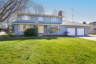 5162 Johnnycake NE Rdg in Canton, OH - Building Photo - Building Photo