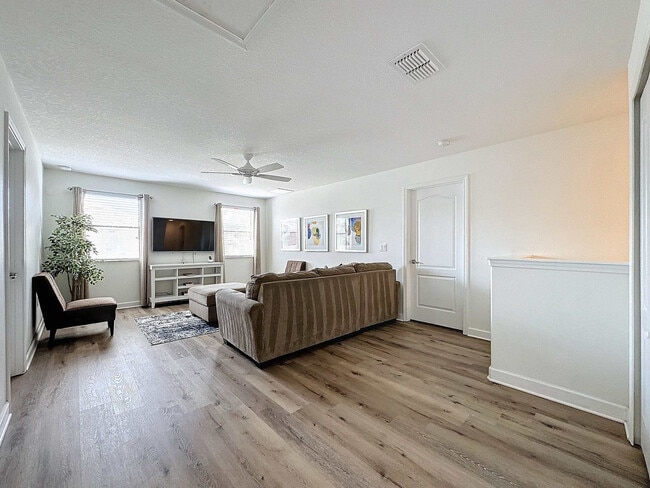 9024 Shadow Mountain St, Unit SI ID1061306P in Four Corners, FL - Building Photo - Building Photo