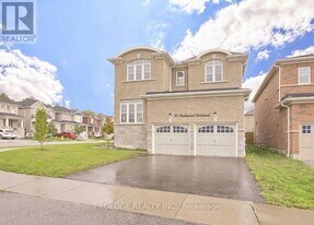 103 Bridlewood Blvd in Whitby, ON - Building Photo