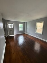 2833 Sunset Dr in Baltimore, MD - Building Photo - Building Photo