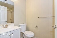 501 Greenview Terrace photo'