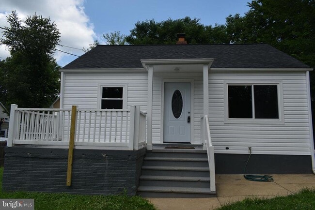 12323 DEWEY in Silver Spring, MD - Building Photo - Building Photo