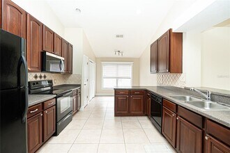 2709 Lucas Lakes Ln in Kissimmee, FL - Building Photo - Building Photo