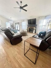 1057 Edgewood Dr in O'Fallon, IL - Building Photo - Building Photo