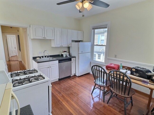 property at 86 South St