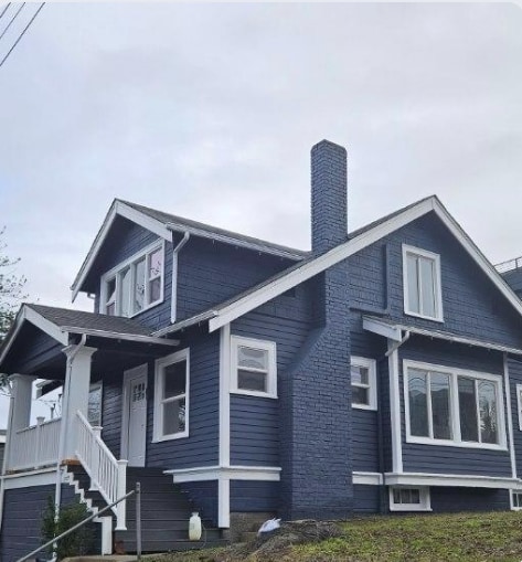 property at 1140 E Union St