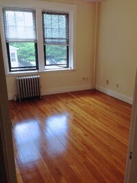 185 Chestnut Hill Ave photo'