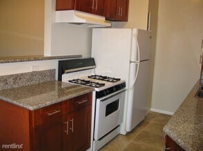 7115 Atoll Ave in Los Angeles, CA - Building Photo - Building Photo