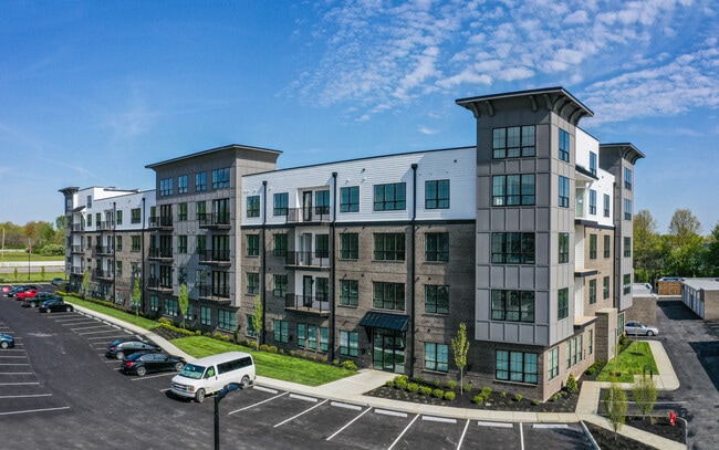 Caldera House in Lewis Center, OH - Foto de edificio - Building Photo