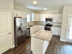 10560 Bayou Ct in Olive Branch, MS - Building Photo - Building Photo