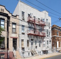 528-530 38th St in Union City, NJ - Building Photo