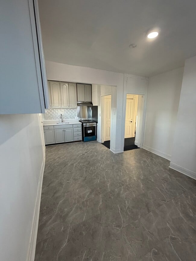 property at 1900 Madison Ave