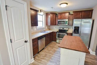 596 Cameo Ct in Clarksville, TN - Building Photo - Building Photo