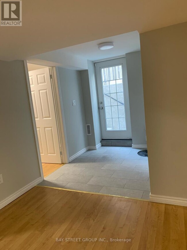 20 Wood Thrush Ave
