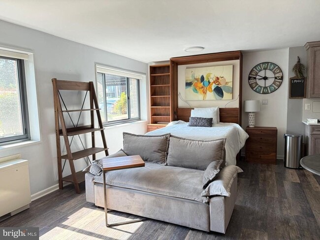 property at 1300 S Arlington Ridge Rd