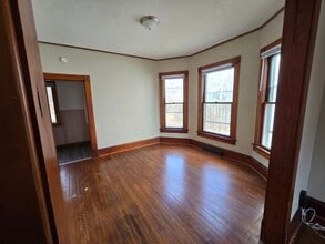 1014 Arlington Ct in Davenport, IA - Building Photo - Building Photo