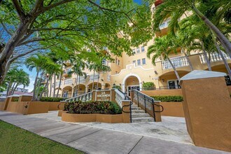 1400 Salzedo St in Coral Gables, FL - Building Photo - Building Photo