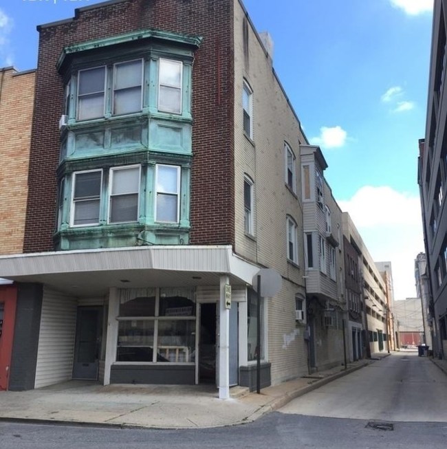 25 N 10th St in Allentown, PA - Building Photo - Other