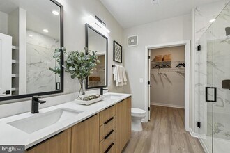 43601 Charitable St in Ashburn, VA - Building Photo - Building Photo