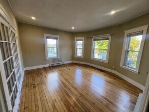 82 Green Hill Pky, Unit 2 in Worcester, MA - Building Photo - Building Photo