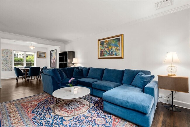 14 Still St, Unit 19 in Brookline, MA - Building Photo - Building Photo
