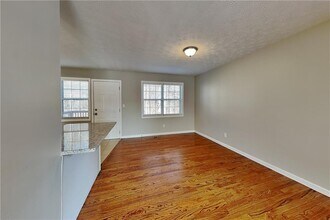 1067 Athena Ct in Acworth, GA - Building Photo - Building Photo