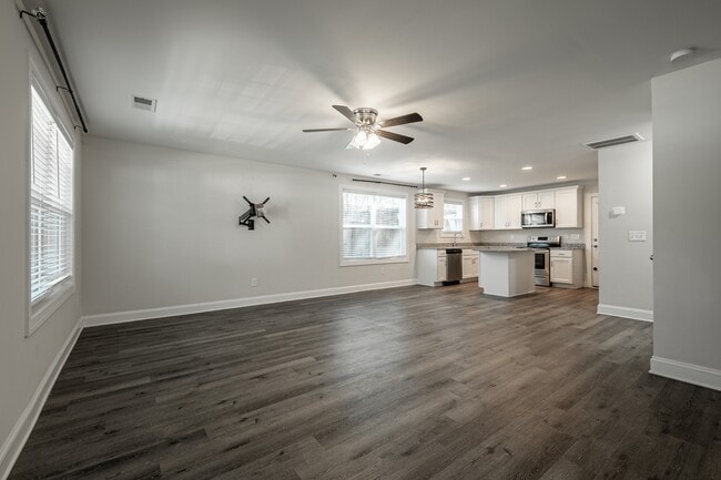 1209 Gaston Ave in Gastonia, NC - Building Photo - Building Photo