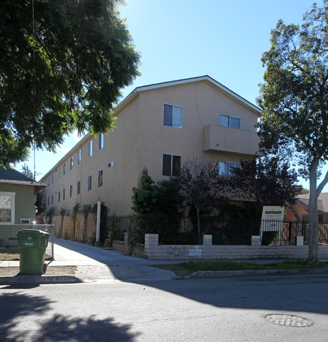 6154 Aldama St in Highland Park, CA - Foto de edificio - Building Photo