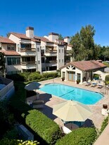 1422 S Villa Way, Unit South Villa in Walnut Creek, CA - Building Photo