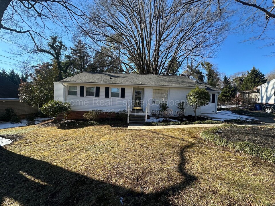 348 Pennsylvania Ave in Winston-Salem, NC - Building Photo