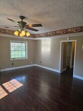 9997 E Davis Ave in Terre Haute, IN - Foto de edificio - Building Photo