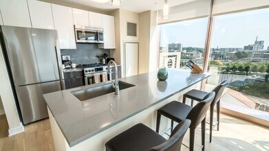 355 Atlantic St in Stamford, CT - Building Photo - Building Photo