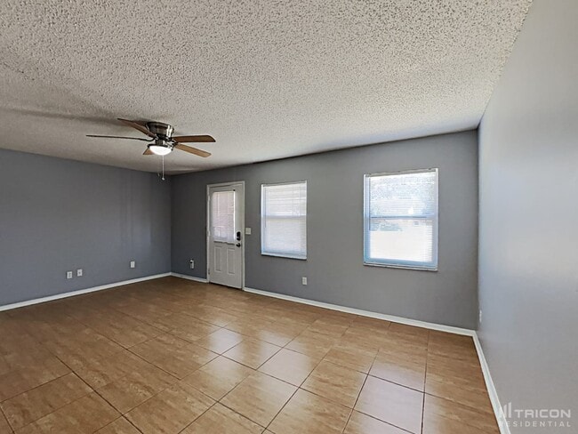 152 Mante Dr in Kissimmee, FL - Foto de edificio - Building Photo