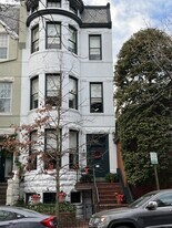 1340 31st St NW, Unit Georgetown Garden Apt in Washington, DC - Building Photo