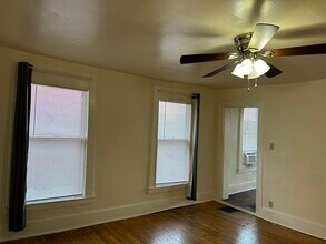 307 N 4th St, Unit 12 in Hannibal, MO - Building Photo - Building Photo