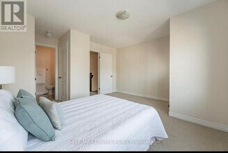 4164 Galileo Common in Burlington, ON - Building Photo - Building Photo