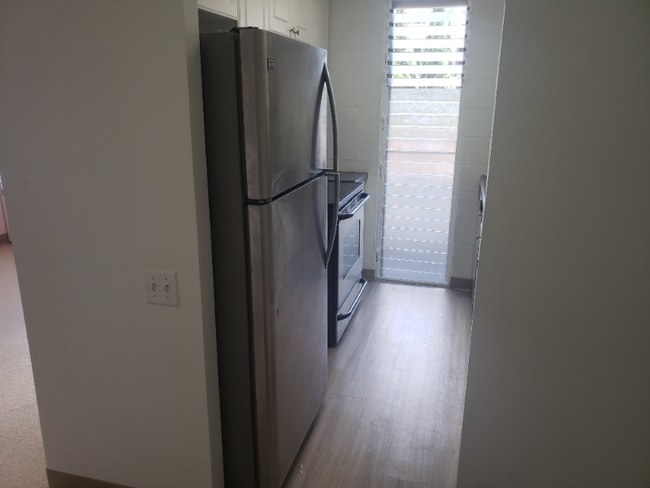 1670 Kalakaua Ave in Honolulu, HI - Foto de edificio - Building Photo