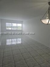 2555 NE 11th St, Unit 601 in Fort Lauderdale, FL - Building Photo - Building Photo