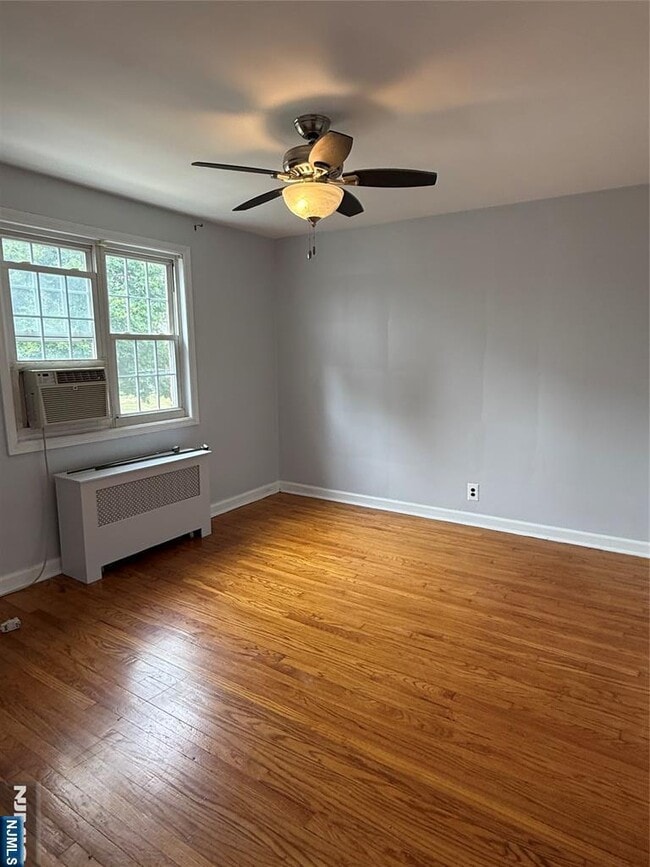 property at 63 W Hudson Ave