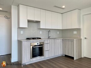 901 Lougheed Hwy in Coquitlam, BC - Building Photo - Building Photo