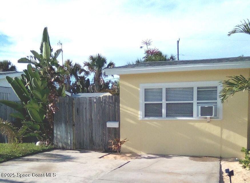 185 SE 4th St in Satellite Beach, FL - Building Photo